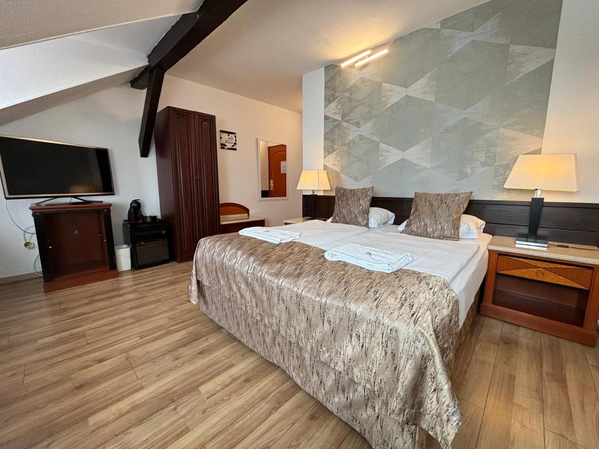 Hotel Gloria Budapest City Center Экстерьер фото