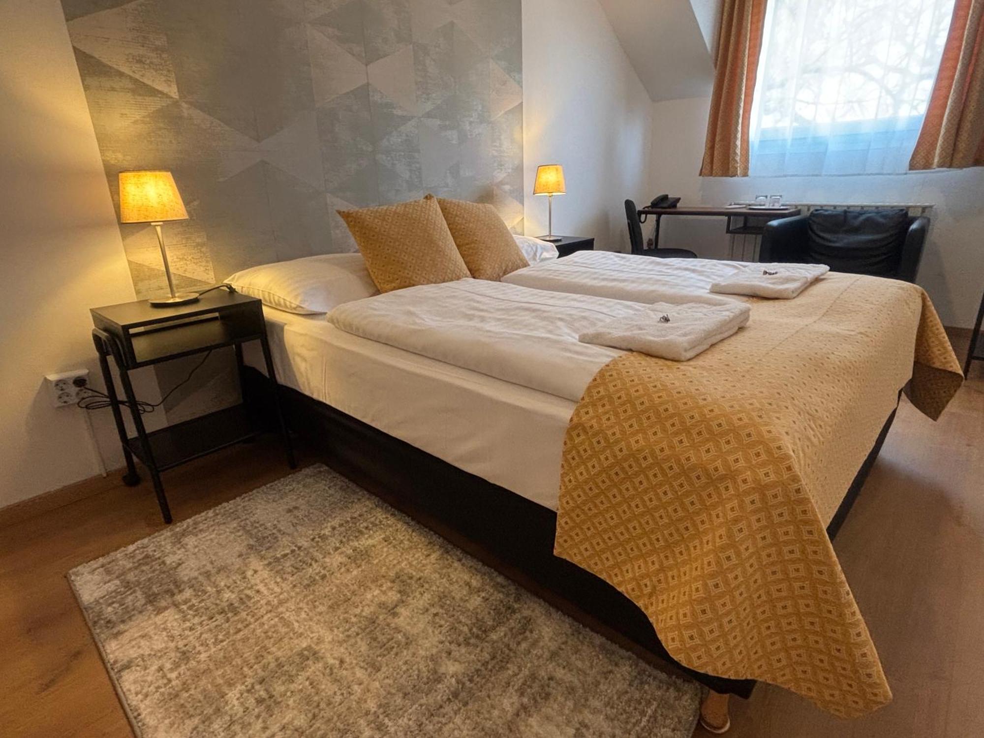 Hotel Gloria Budapest City Center Экстерьер фото