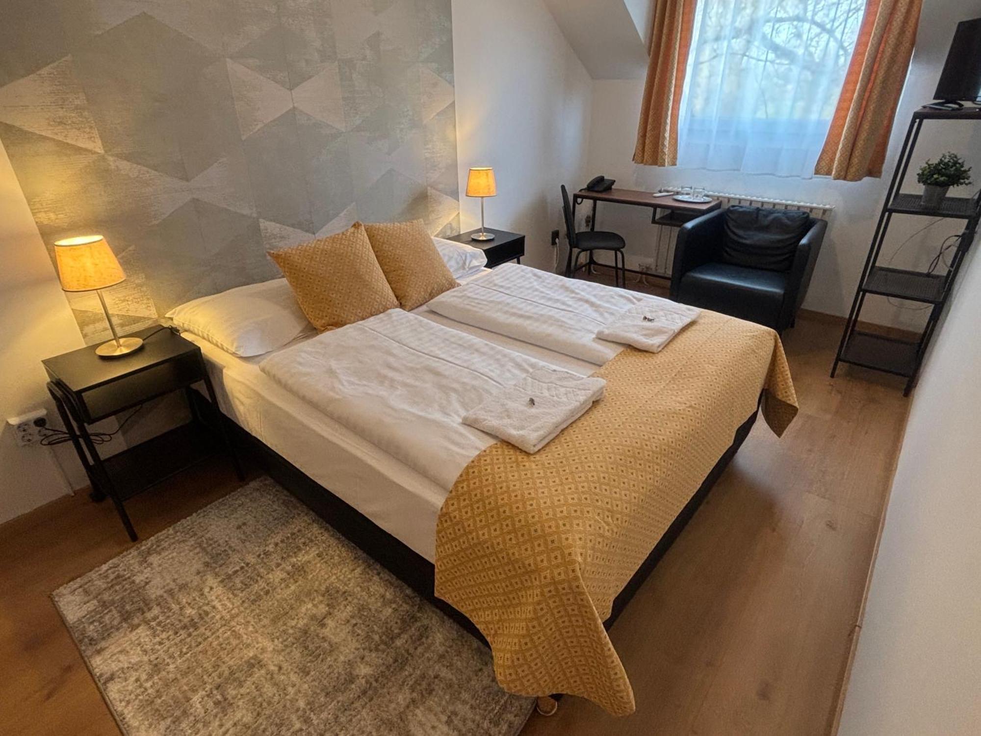 Hotel Gloria Budapest City Center Экстерьер фото