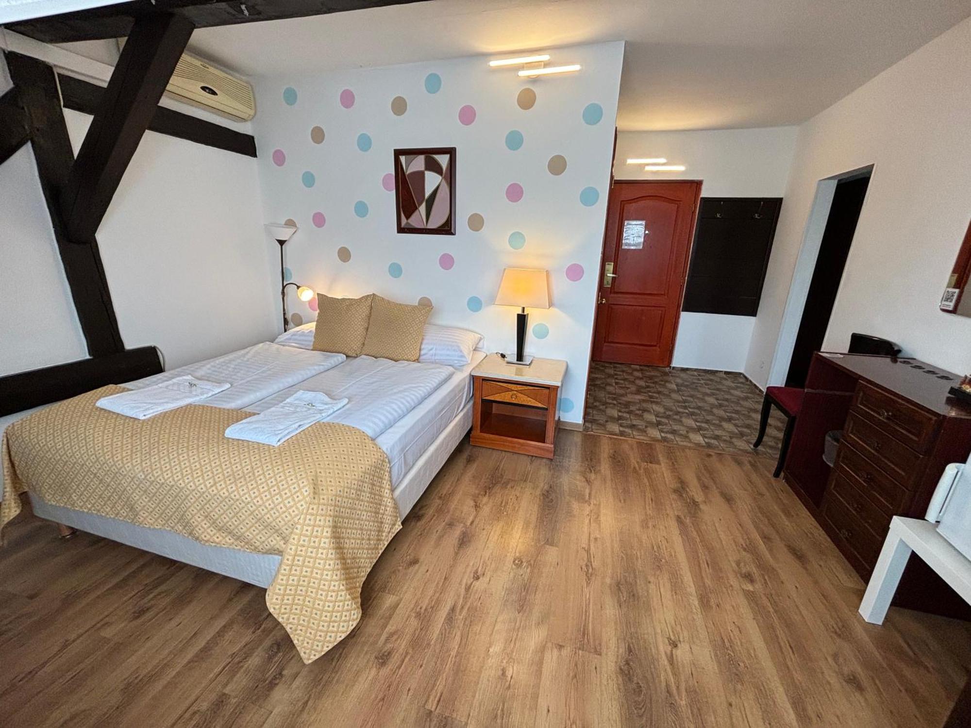 Hotel Gloria Budapest City Center Экстерьер фото